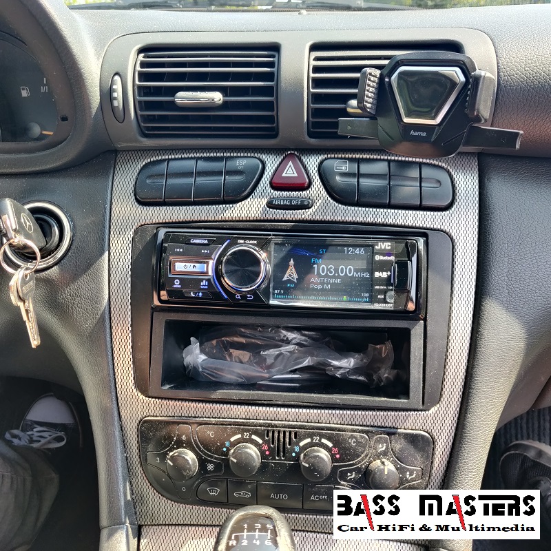 BASS MASTERS Soundsystem Mercedes Benz C 180